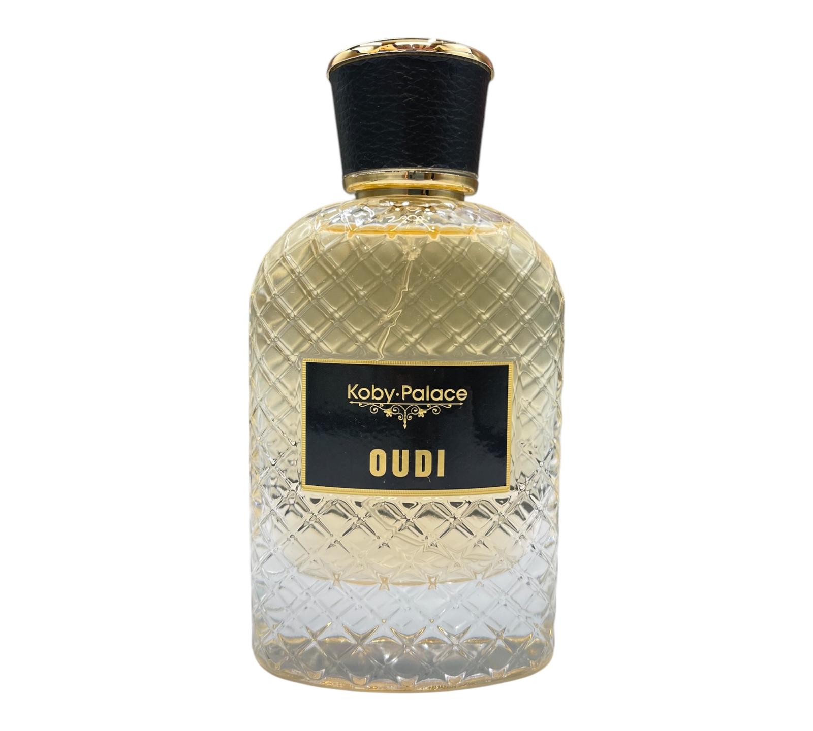 Apa de parfum OUDI,  inspirat de Oud Wood de la Tom Ford